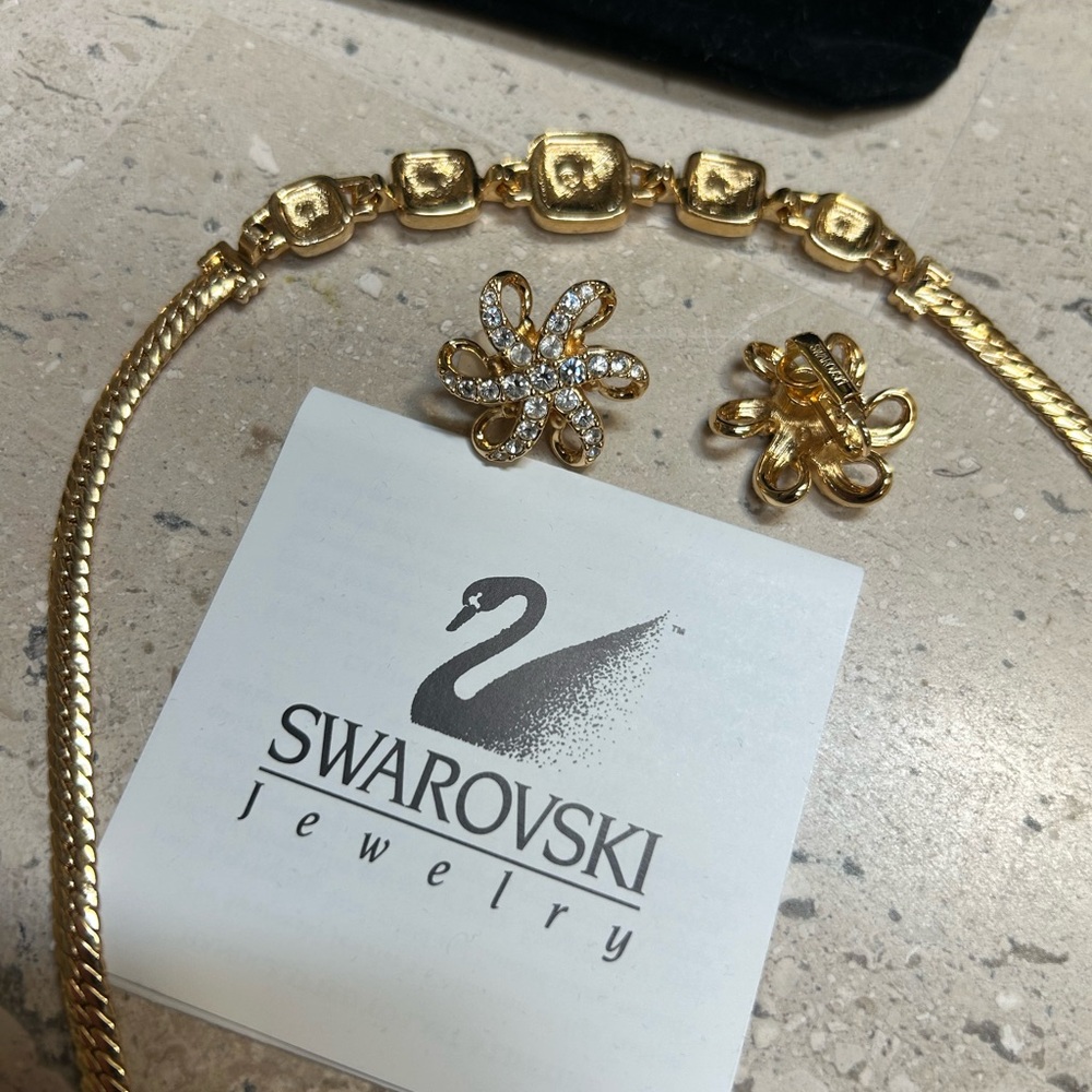 Swarovski Gold and Crystal Jewelry Set vintage rare authentic 16 “ choker